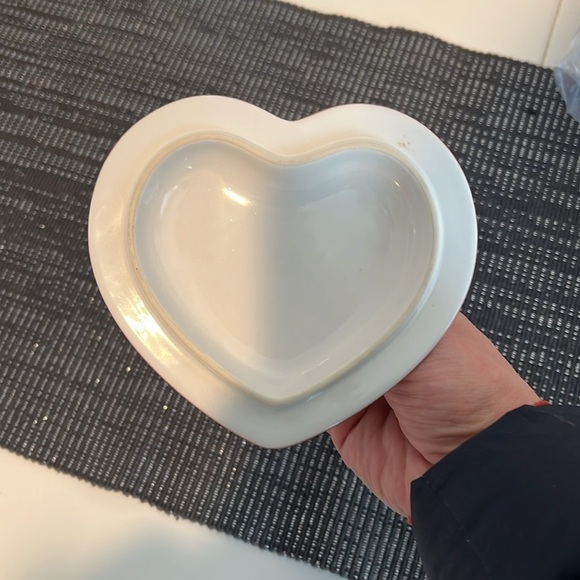 1 Piece CUISINART Red Heart Shaped Ramekin w/ LID9 Oz. Valentines - Picture 2 of 4